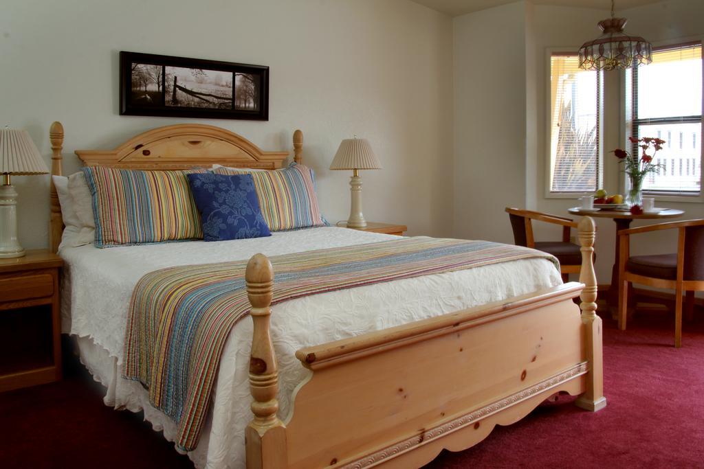 Redwood Suites ファーンデール エクステリア 写真